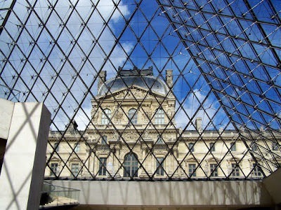 Blogger, Glynn Young’s review on the Mona Lisa’s Secret. Blogger, Glynn Young’s review on the Mona Lisa’s Secret.