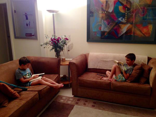 Phil-Philips-sons-love-Reading