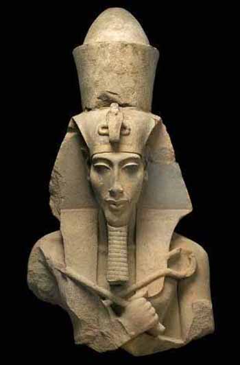 Did Akhenaten marry his daughters?