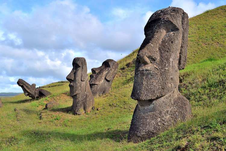 moai face | Pin